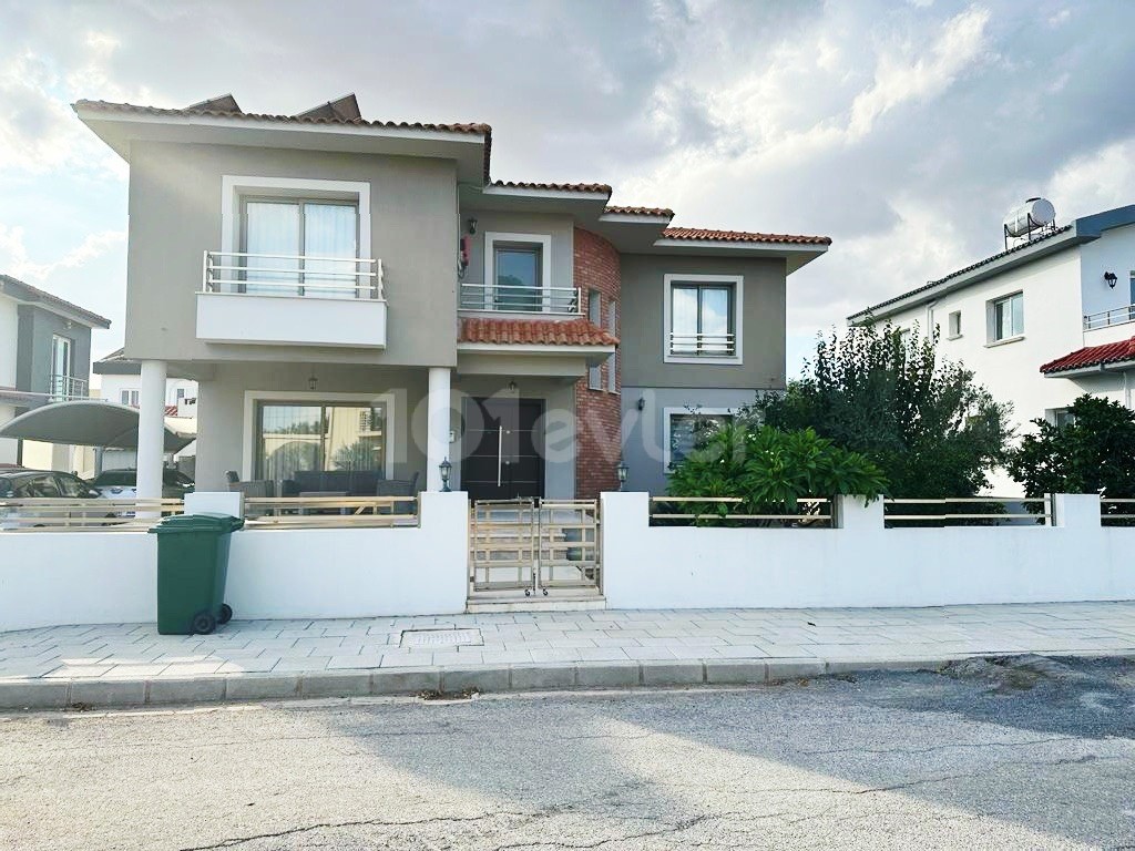 Villa zum Verkauf in der Gegend von Nicosia Metehan