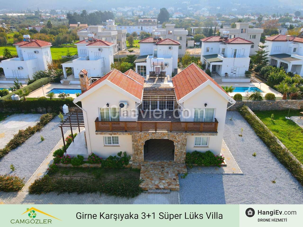 A SPACIOUS VILLA IN LAPTA DISTRICT WITHIN WALKING DISTANCE OF THE SEA. ** 