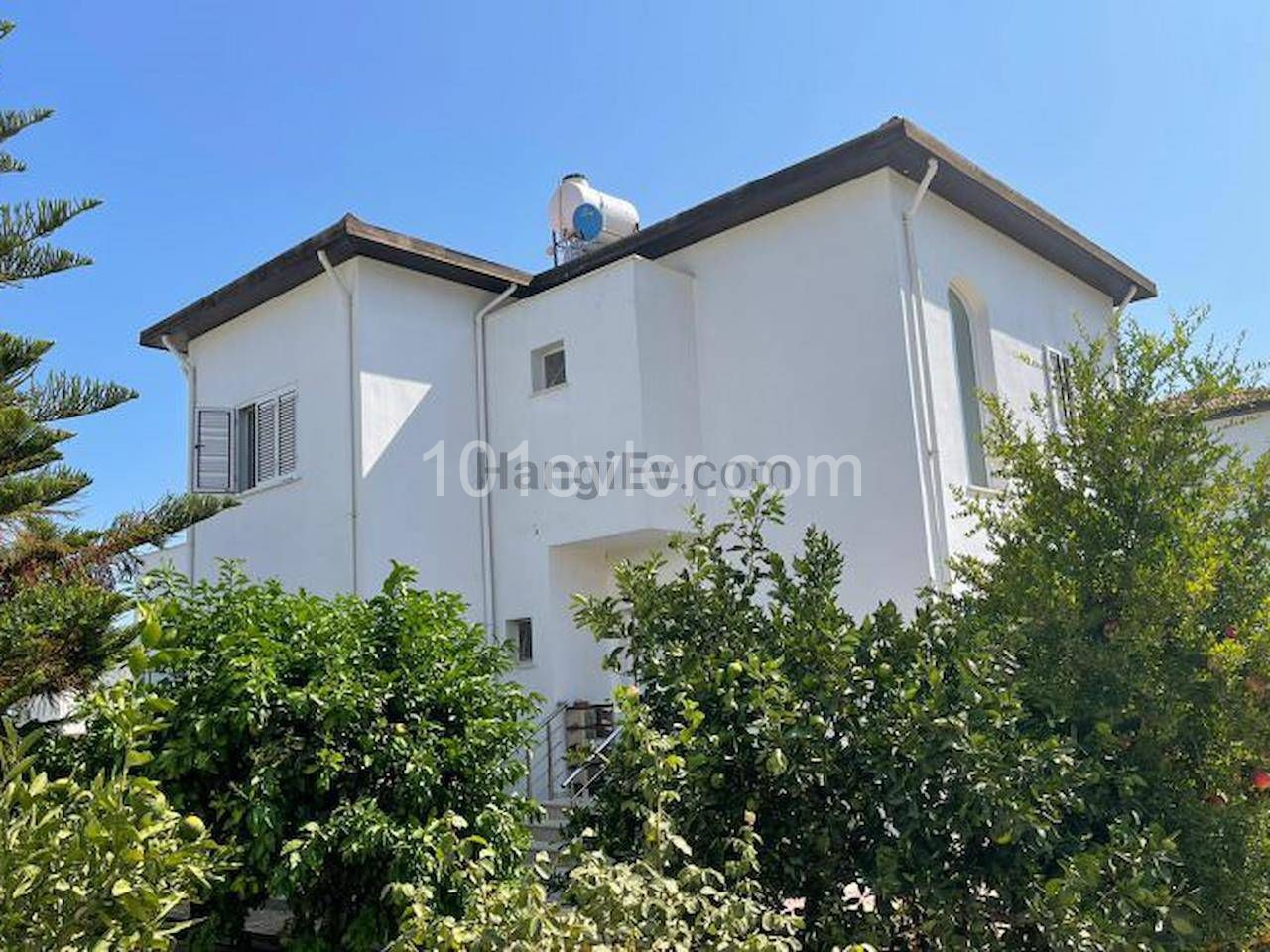 VILLA WITH PRIVATE POOL IN KYRENIA LAPTA REGION, 5 MINUTES TO THE SEA. ** 