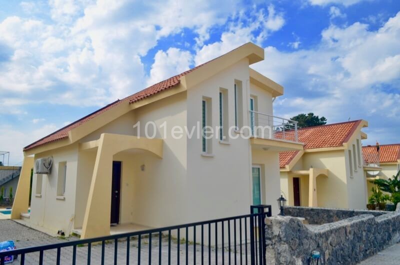 QUIET CLEAN VILLA WITH PRIVATE POOL. ** 