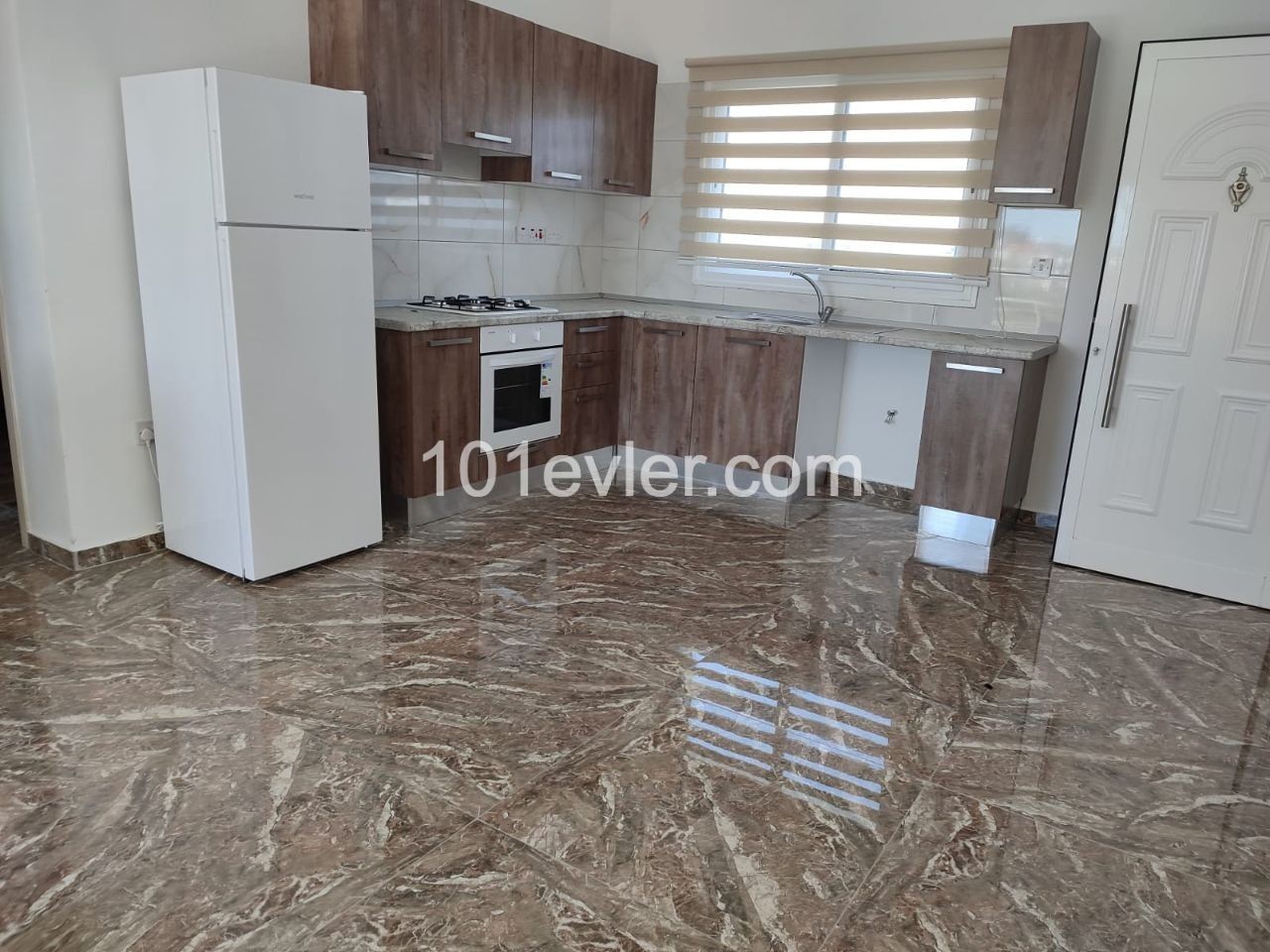 CLEAN FLAT CLOSE TO ALSANCAK MERITS. ** 