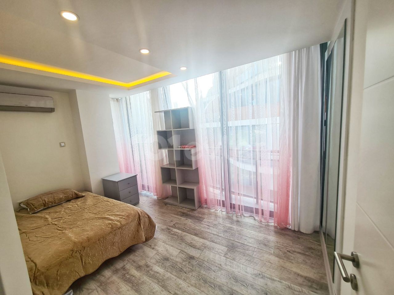 AN APARTMENT FOR EMERGENCY SALE ON A LUXURY SITE IN THE CENTER ** 