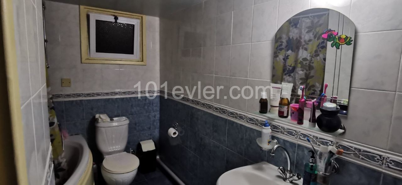 Flat For Sale in Aşağı Bostancı, Guzelyurt