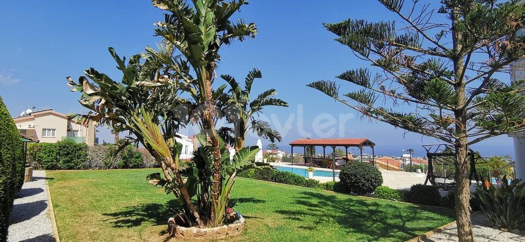 3 BEDROOM  LUXURY VILLA WITH PRIVATE POOL SUPERB SEA VIEWS - SOLE AGENT