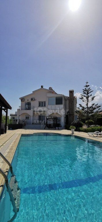 3 BEDROOM  LUXURY VILLA WITH PRIVATE POOL SUPERB SEA VIEWS - SOLE AGENT