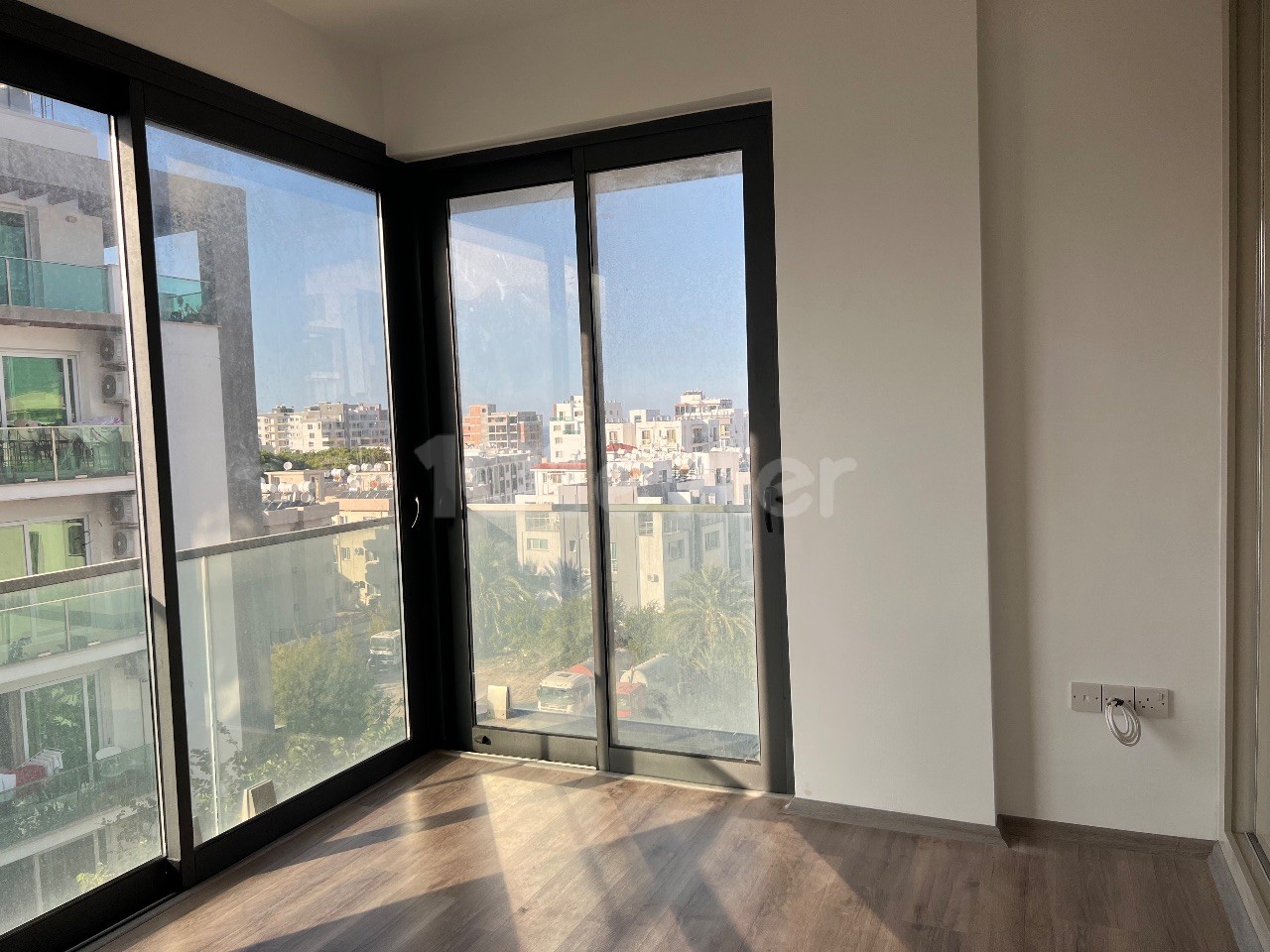 Flat For Sale in Yukarı Girne, Kyrenia