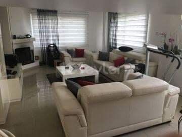 Girne Alsancak Satılık 4+1 Villa