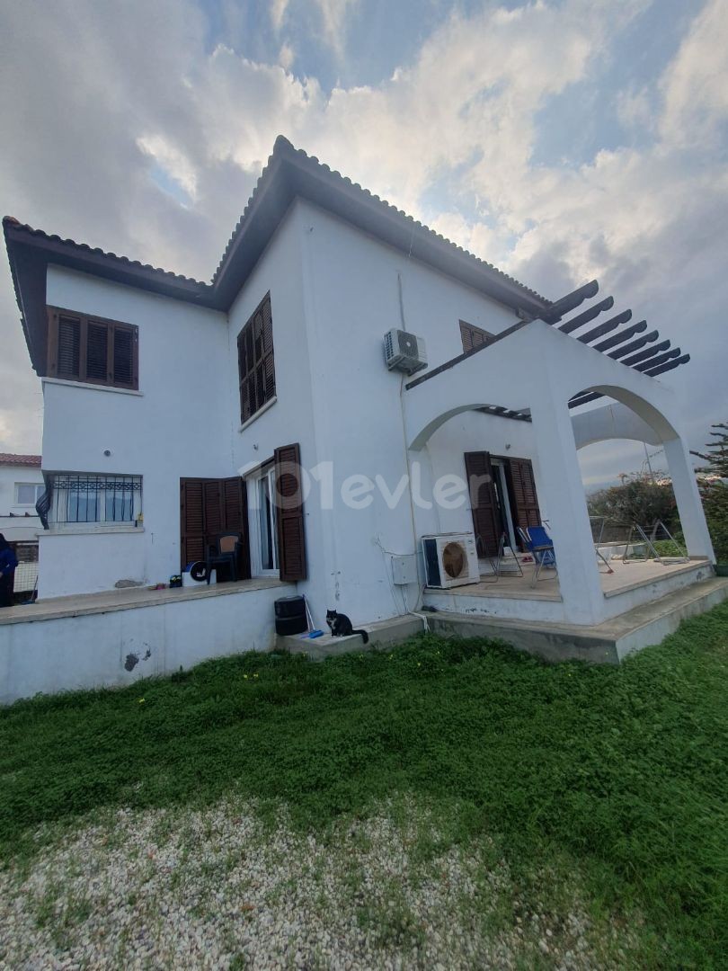 Villa For Sale in Çatalköy, Kyrenia