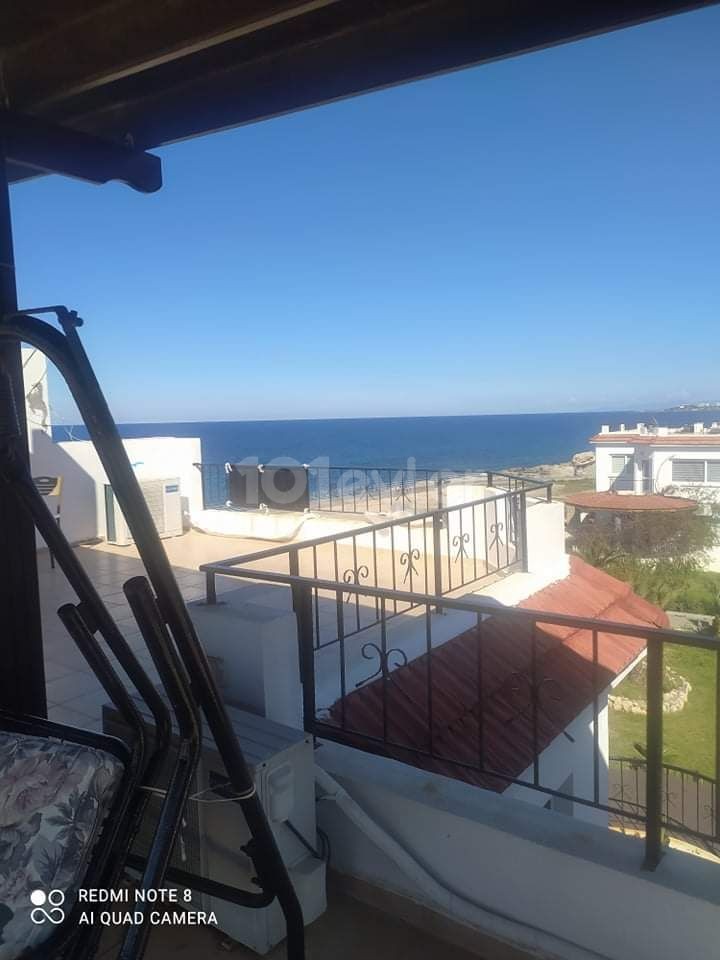 3+1 Penthouse Apartment in Kyrenia LAPTA