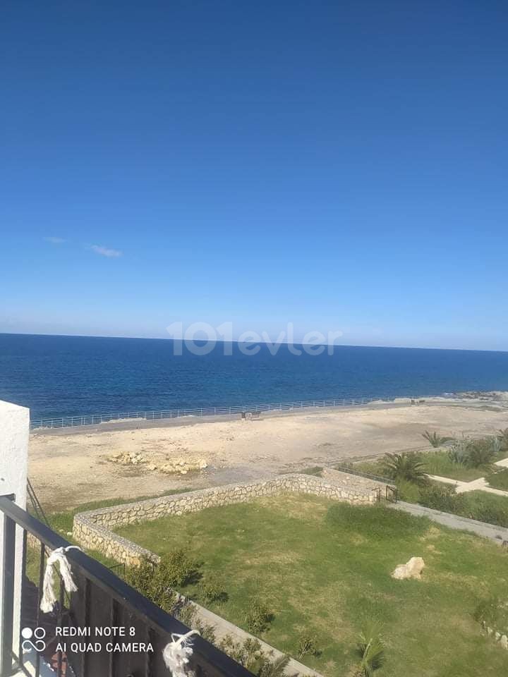 3+1 Penthouse Apartment in Kyrenia LAPTA