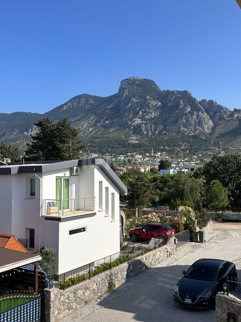 Kyrenia Karsiyaka 3+1 Villa zu verkaufen