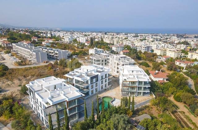 Girne Alsancakta satılık 2+1 lüx bahçeli daire