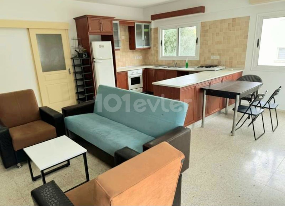 2+1 flat for sale in Girne Karaoğlanoğlu (near Gau)