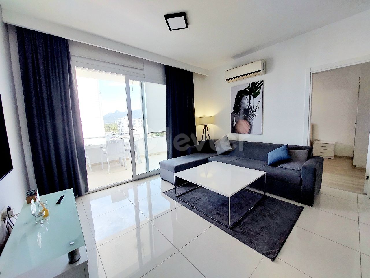 Girne merkezde kiralık 1+1 daire 75 m2