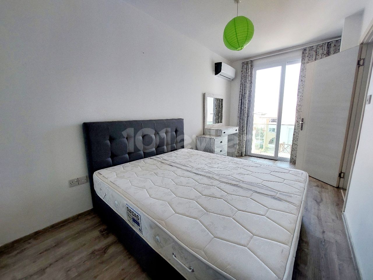 2+1 flat for rent in Kyrenia center (Pia bella side)