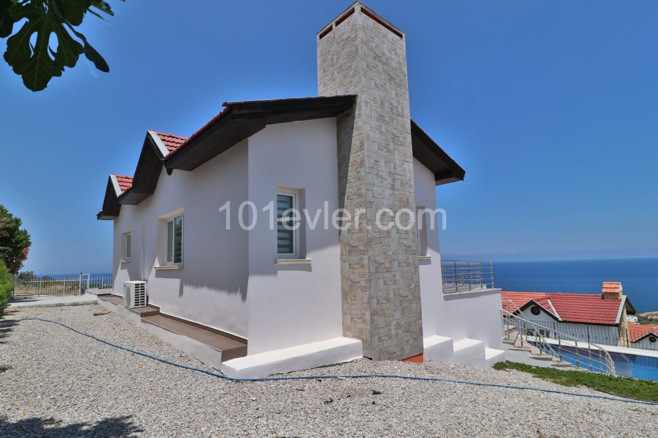 Esentepe, villa 850m2, 3+2, 360000stg ** 