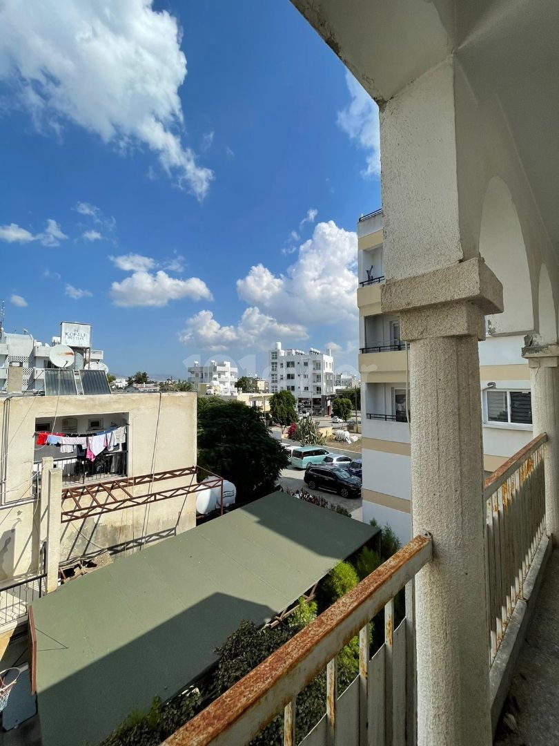 3+1 FLAT FOR SALE IN GÖNYELİ