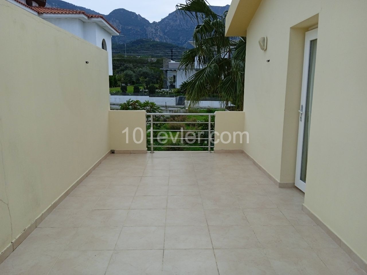 3+1 Villa for Rent in Karaoglanoglu ** 