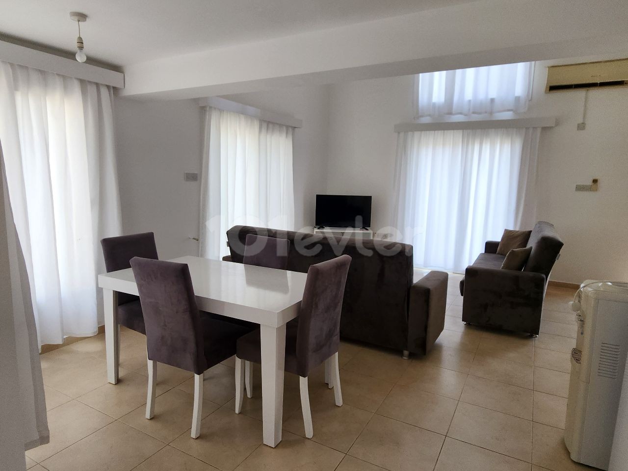 Semi Detached To Rent in Karaoğlanoğlu, Kyrenia