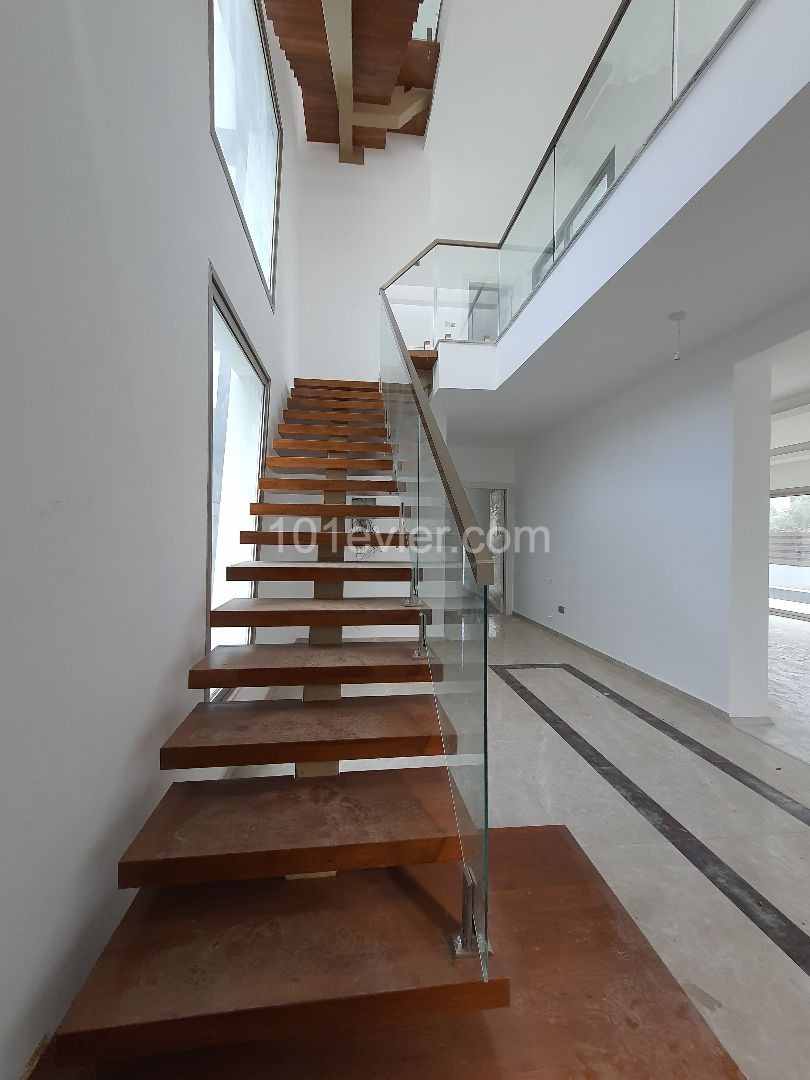 New 4+1 Pool, 240m2 Each Room EnSuit Villa in Ozanköy ** 