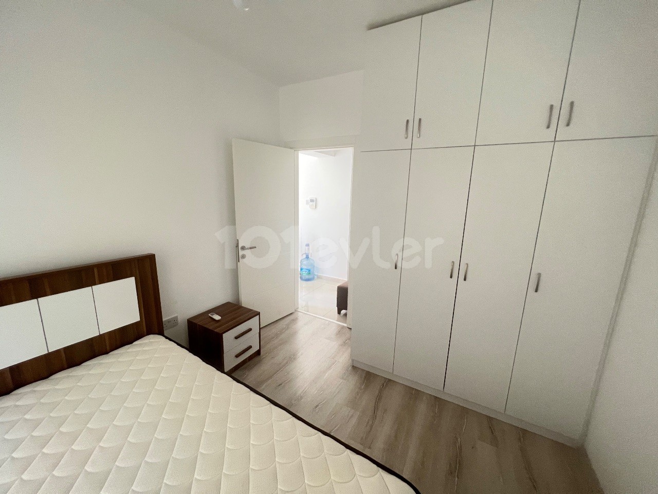 DON'T MISS THE SPACIOUS AND TURKISH COB APARTMENT! ** 