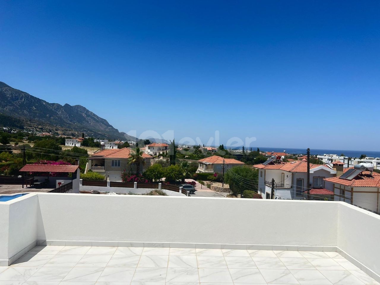 UNFURNISHED PENTHOUSE WITH SEA VIEW IN ALSANCAK REGION!!! ** 