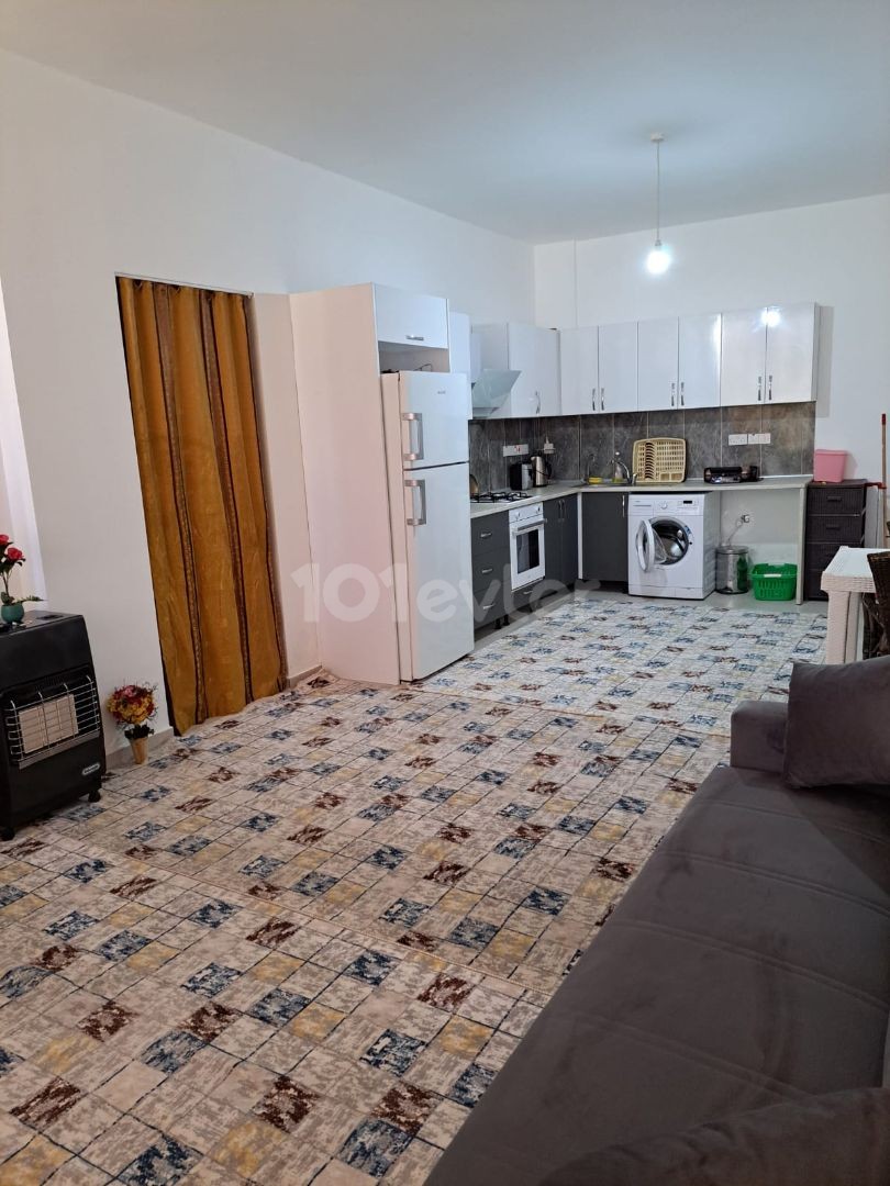 GİRNE LAPTA BÖLGESİNDE  MASRAFSIZ 2+1  SATILIK DAİRE