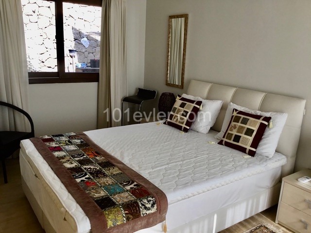 3 bedroom villa with swimming pool in Bahceli