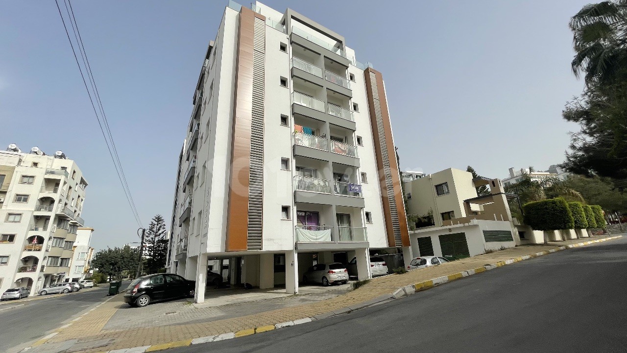 Girne Merkezde 2+1 Satılık Daire