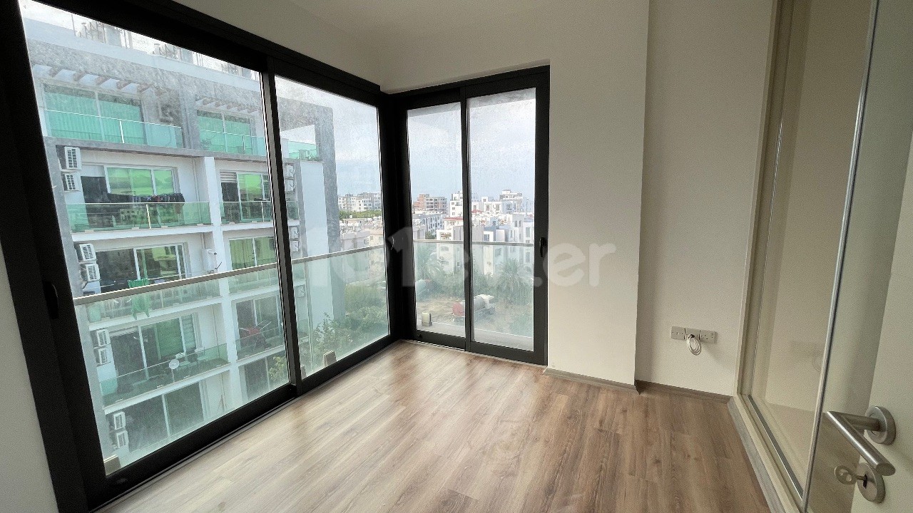 Kyrenia New Harbor 2+1 Flat For Sale