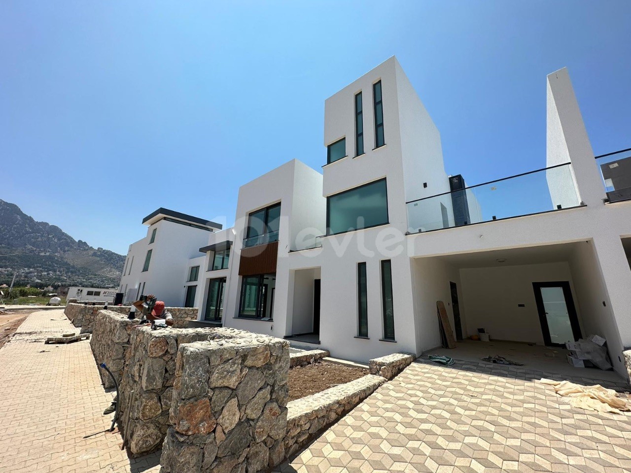 Completion in July! 3+1 Villa with Pool in Girne, Karsiyaka