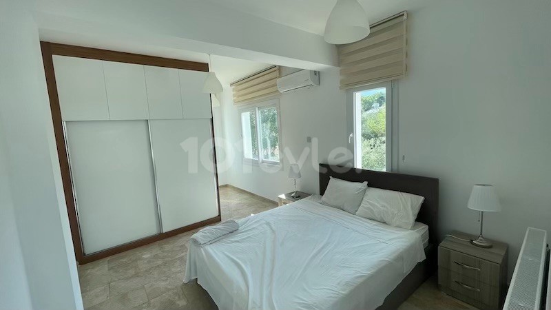 4 Schlafzimmer, möblierte Villa mit Swimmingpool in Ozankoy