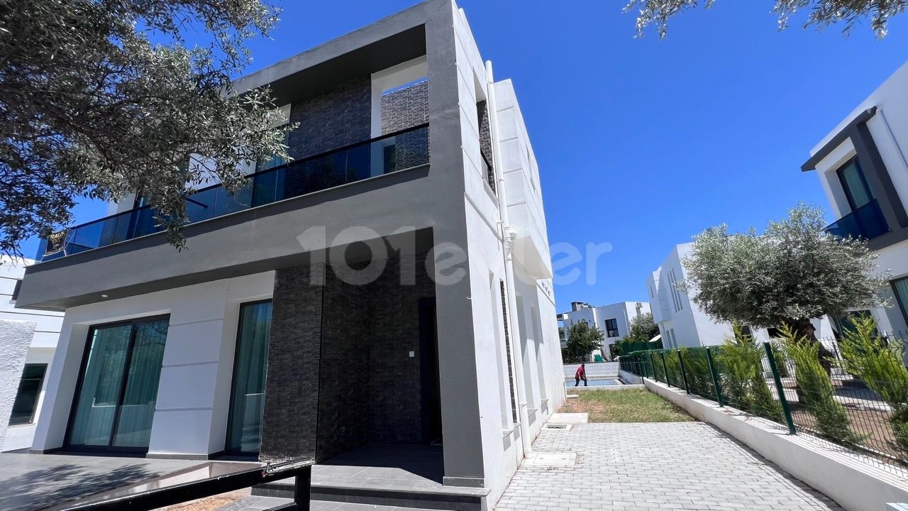 3+1 Villa Mit Pool In Girne Ozanköy