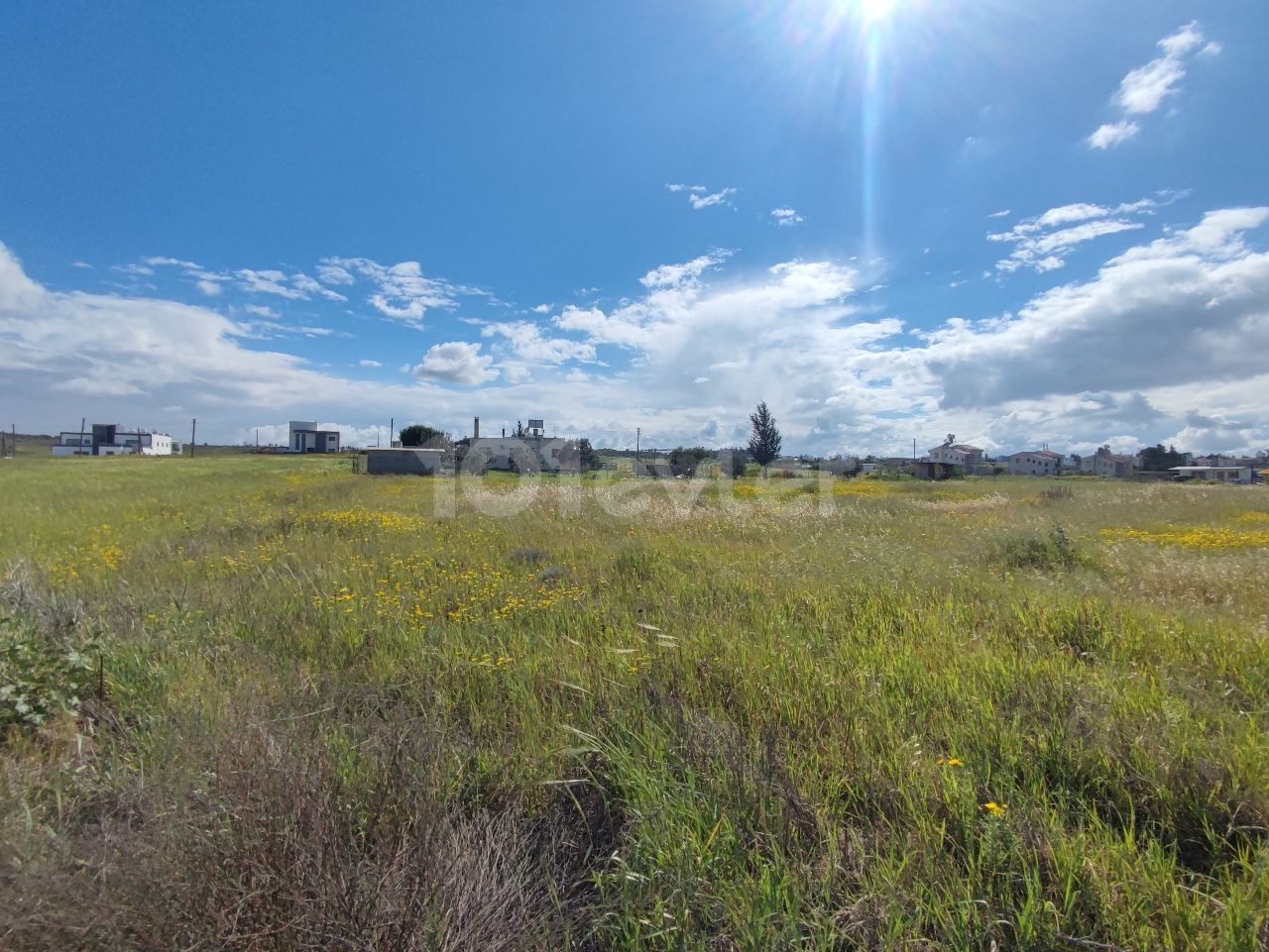 Land zu verkaufen im neuen Siedlungsgebiet in Alaykoy