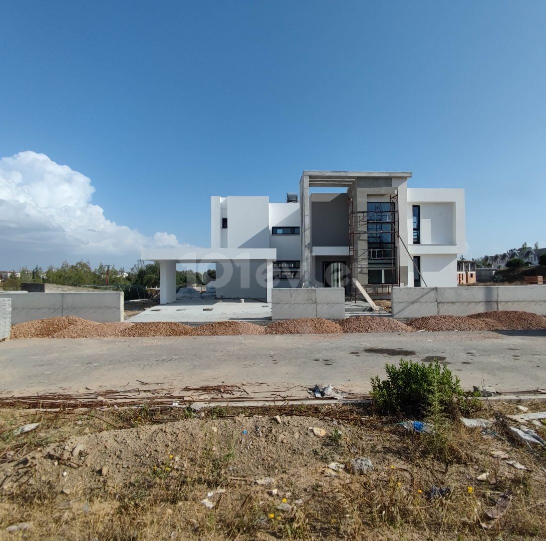 Villa For Sale In Gonyeli 4+1 Full Plot