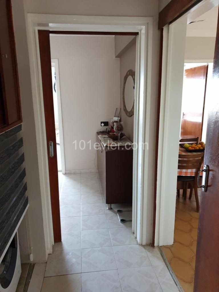 Flat For Sale in Yukarı Girne, Kyrenia