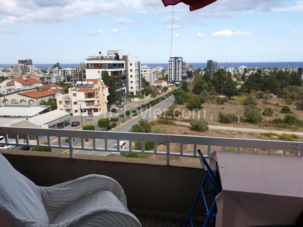 Flat For Sale in Yukarı Girne, Kyrenia