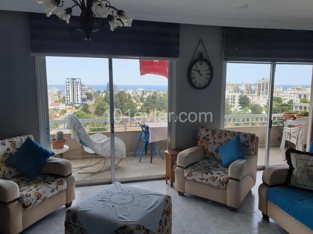 Flat For Sale in Yukarı Girne, Kyrenia