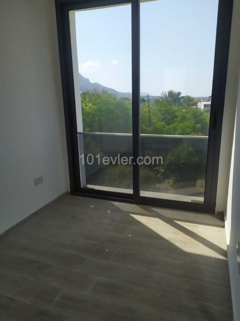 FOR SALE 2 + 1 LUXURIOUS FLAT IN GIRNE LAPTA AREA