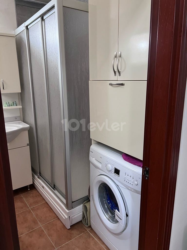 GİRNEDE   SATILIK  DAİRE