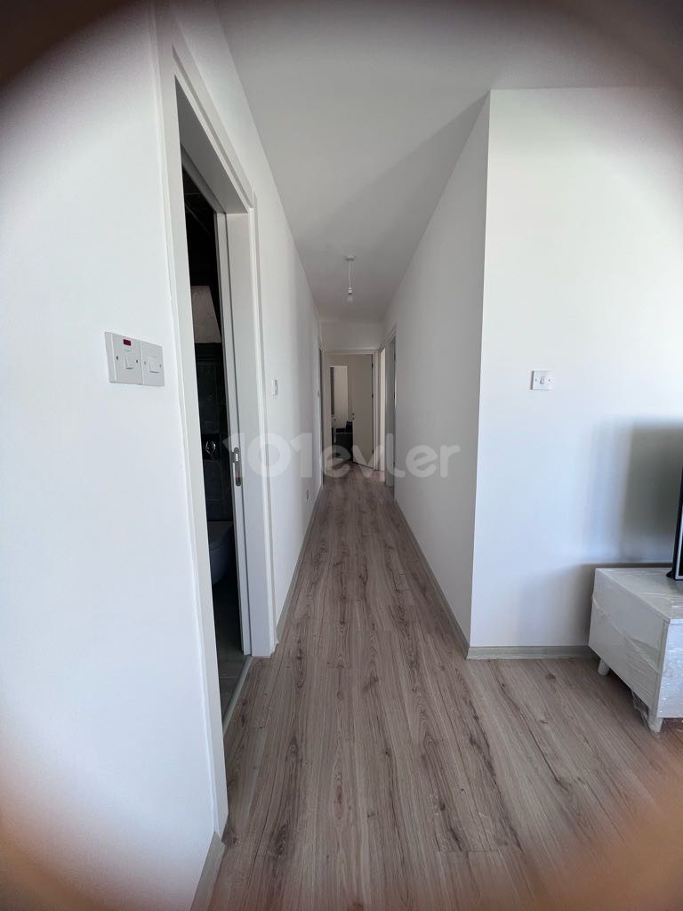 GİRNE MERKEZDE 3+1 SIFIR EŞYALI DAİRE