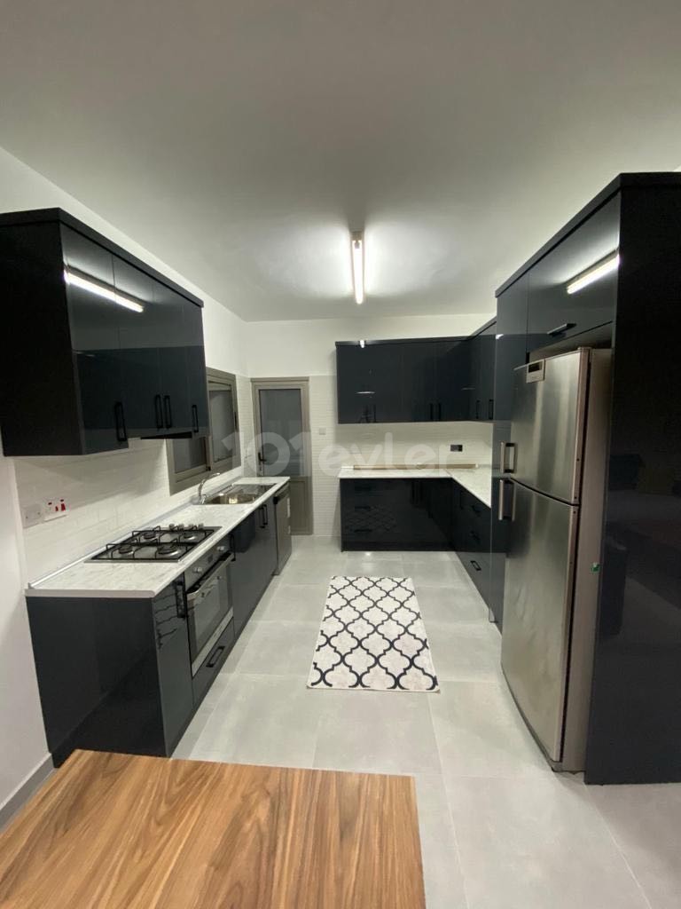 FLAT FOR RENT IN KYRENIA CENTER