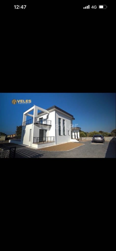 VILLA WITH POOL FOR SALE IN KARSIYAK