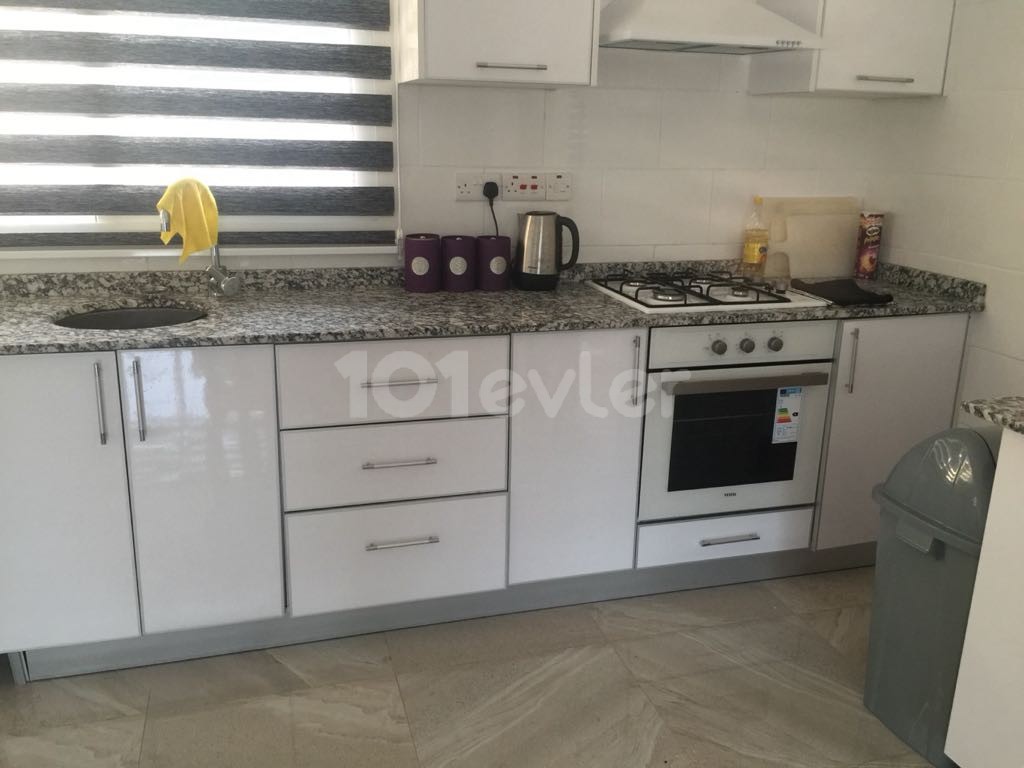 FLAT WITH TERRACE FOR RENT IN LAPTADA