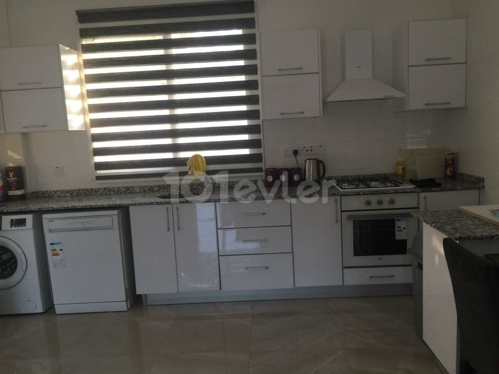 FLAT WITH TERRACE FOR RENT IN LAPTADA