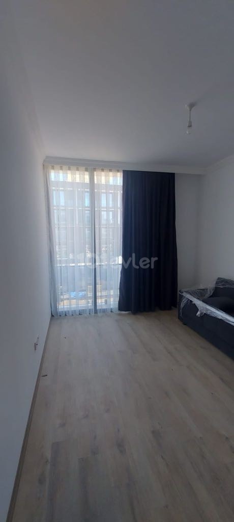 SIFIR EŞYALI GİRNE MERKEZDE KİRALIK DAİRE