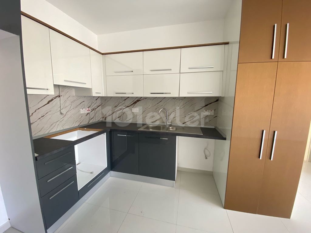 Girne Merkezde 2+1 satılık sıfır daire