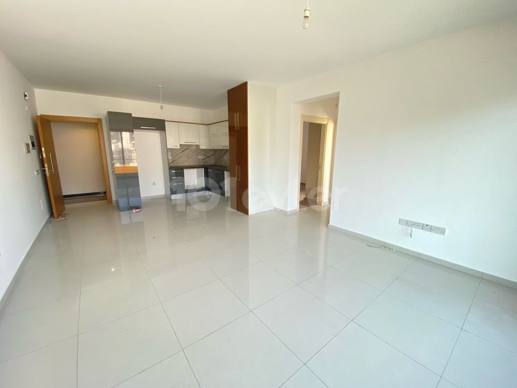 2 +1 zero apartment for sale in the center of Kyrenia ** 