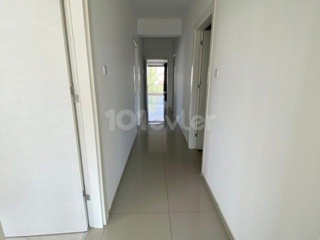 3 + 1 Apartment for Sale in Nicosia Gönyeli ** 