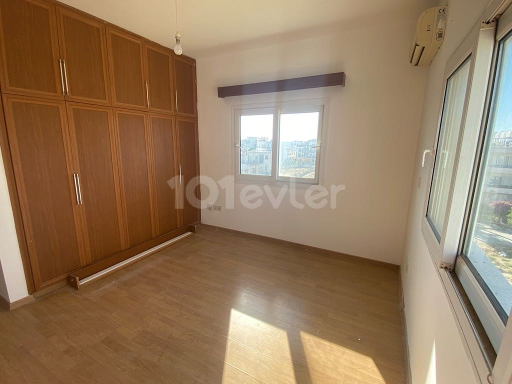 3 + 1 apartment for sale in Gönyelide ** 